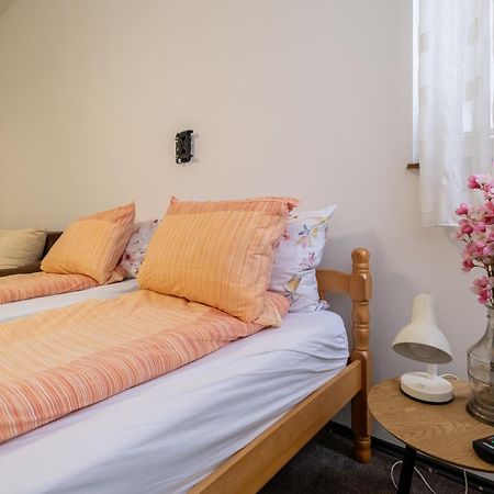 Guesthouse Rose Сараєво Екстер'єр фото