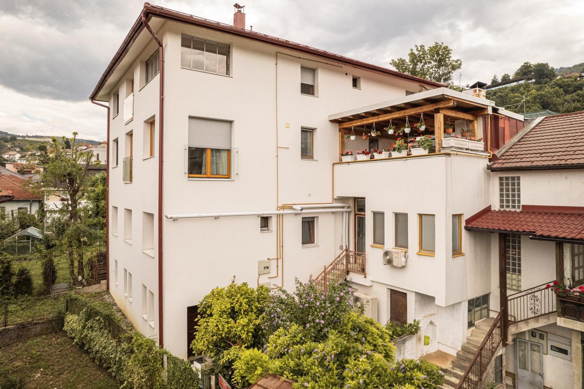 Guesthouse Rose Сараєво Екстер'єр фото