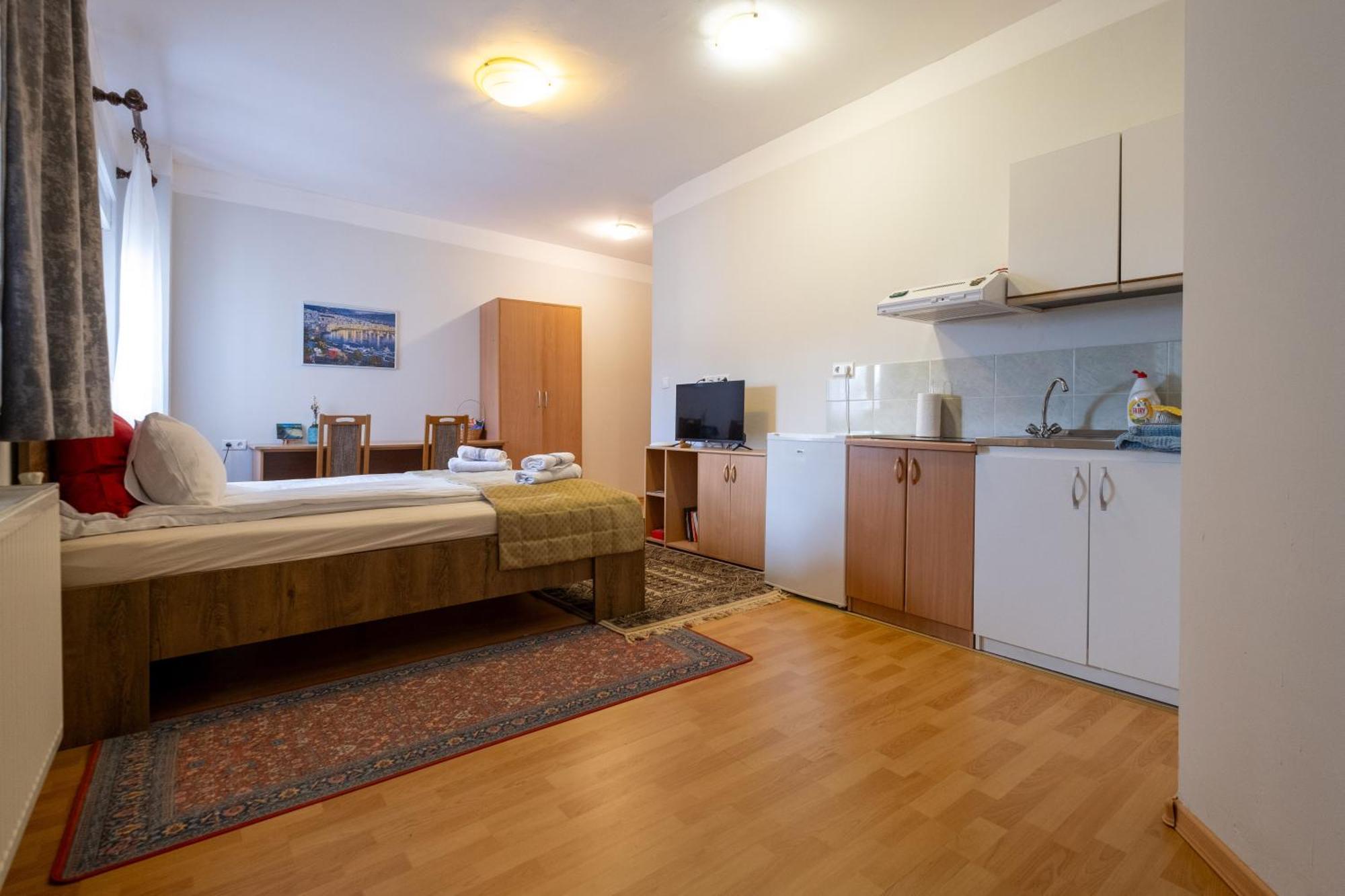 Guesthouse Rose Сараєво Екстер'єр фото