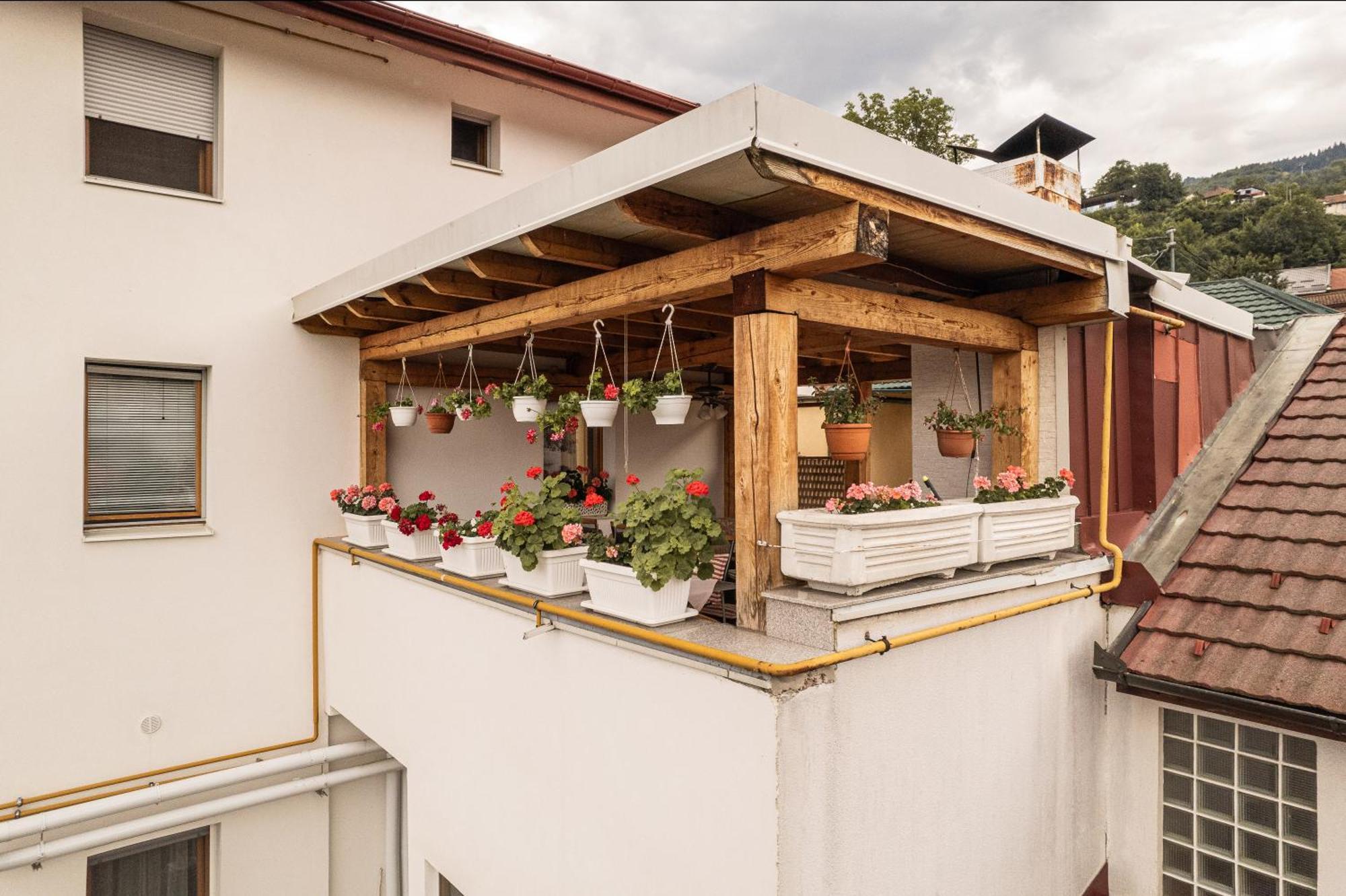 Guesthouse Rose Сараєво Екстер'єр фото